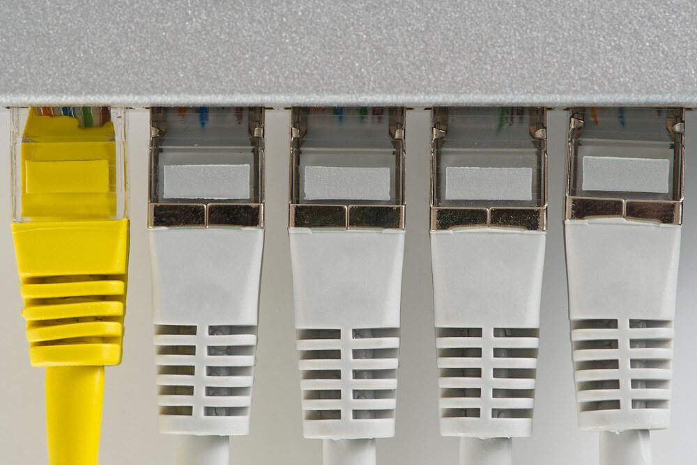 RJ45 standard B – schemat podłączenia i kolejność przewodów